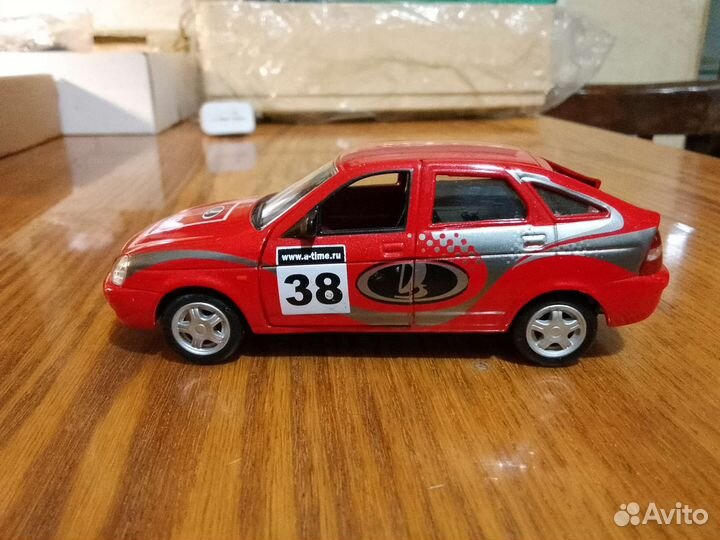 Модель Лада Приора