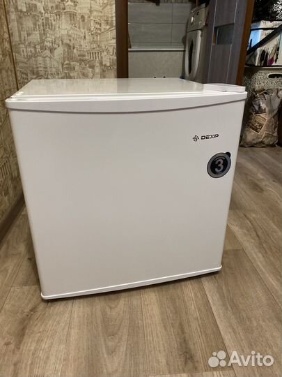 Холодильник Dexp TD050D