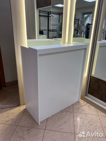 Кассовый стол / Ресепшн / Стойка Администратора