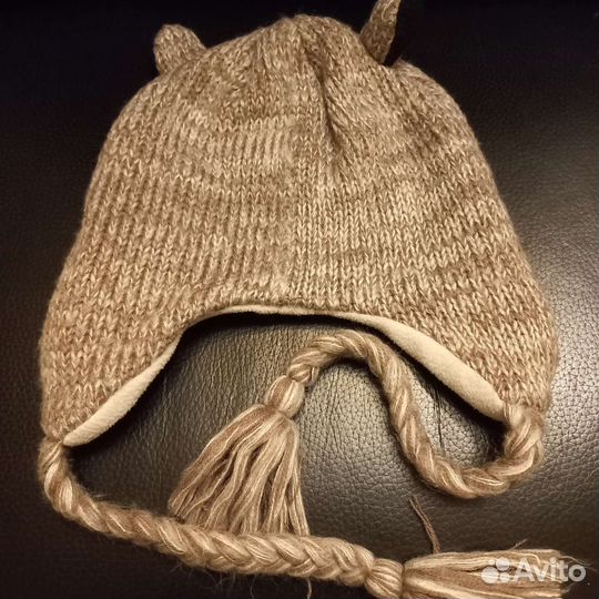 Теплая милая шапочка