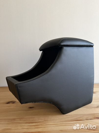 Подлокотник нива Legend