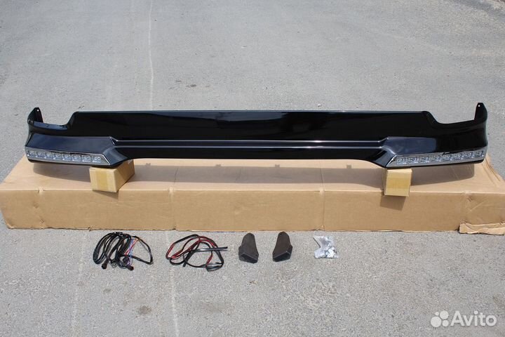 Land Cruiser 200 12-15 Губа Platinum Sport W8WE3