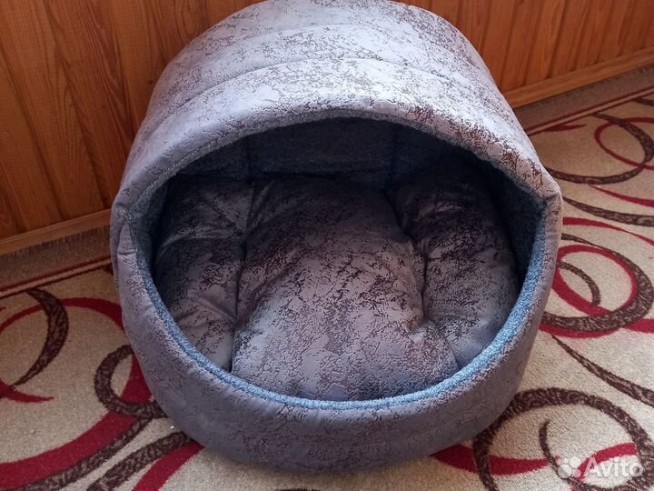 Лежанка для кошек новая