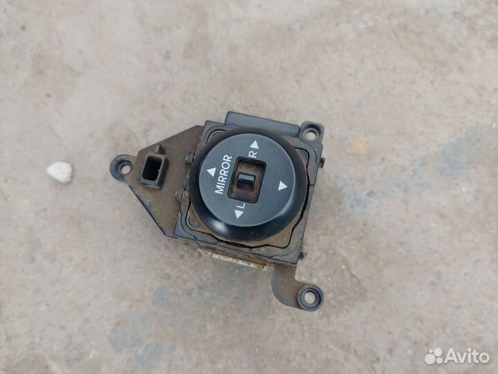Блок управления зеркалами Hyundai i30