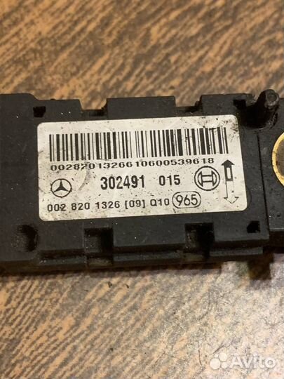 Датчик удара Mercedes Benz E200 W211