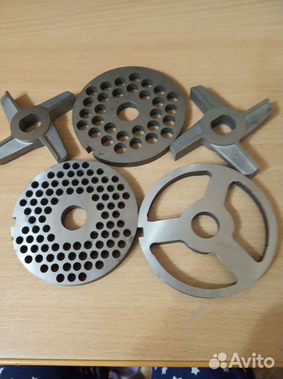 Ножи и решетки для промышленной мясорубки комплект