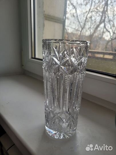 Хрустальная ваза