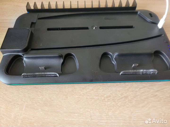 Док - станция для PS5Slim