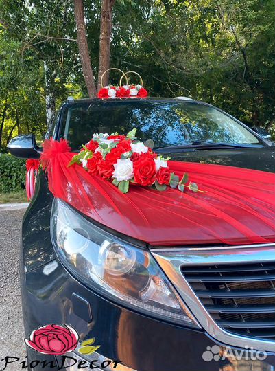 Свадебные украшения на машину в красном № 100