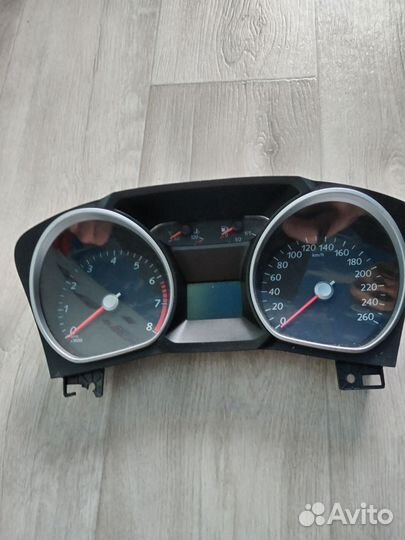 Приборная панель Ford