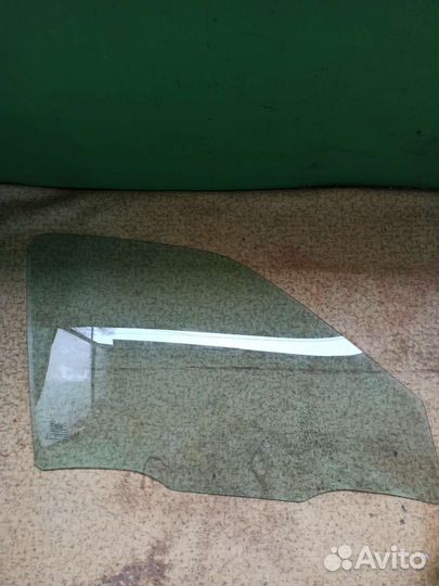 Стекло двери переднее правое Дэу Нексия