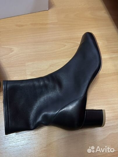 Ботильоны by far