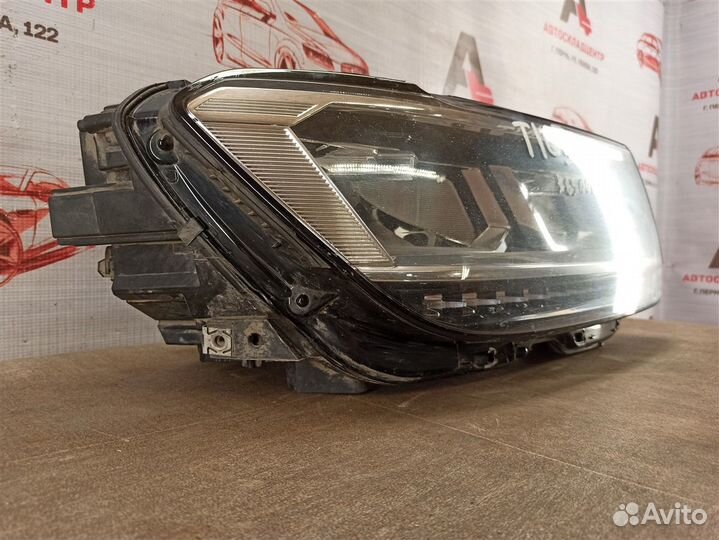 Фара правая Volkswagen Tiguan (2017-Н.в.)