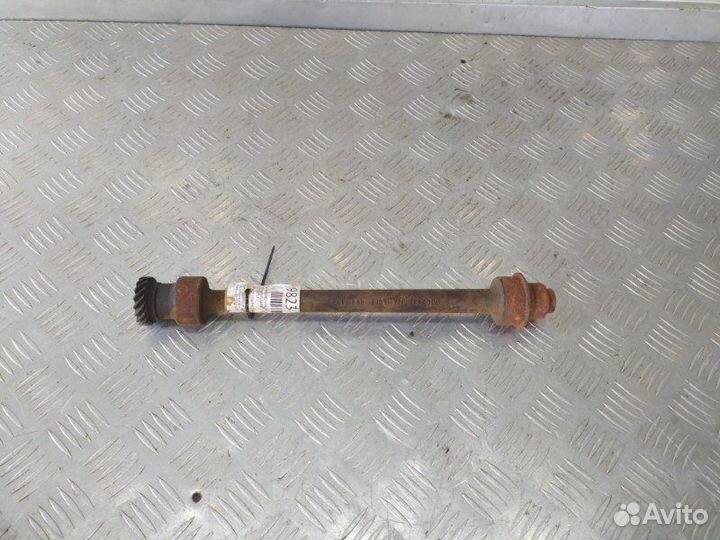 Вал масляного насоса Volkswagen Golf 1.8 16V