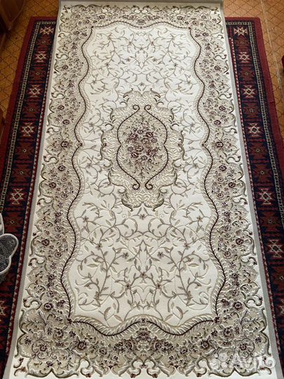 Ковер шерстяной новый