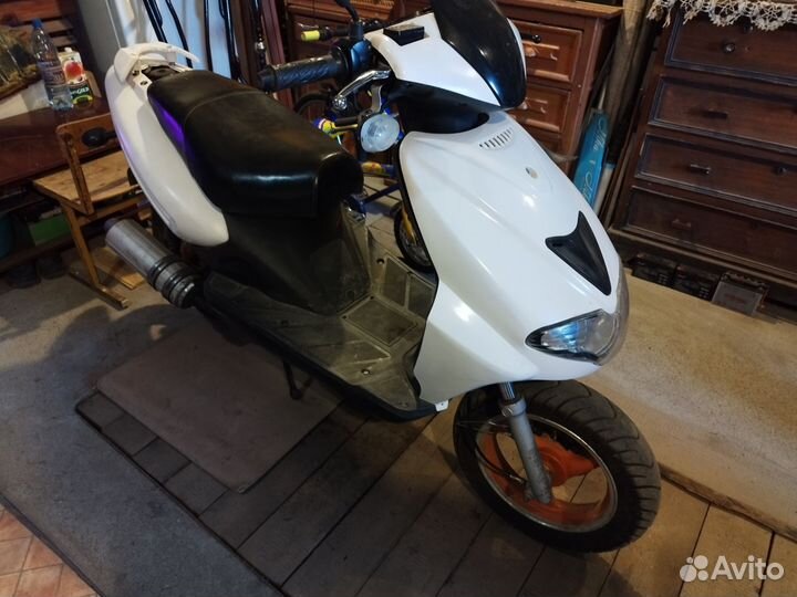 Продам скутер 49 кубов