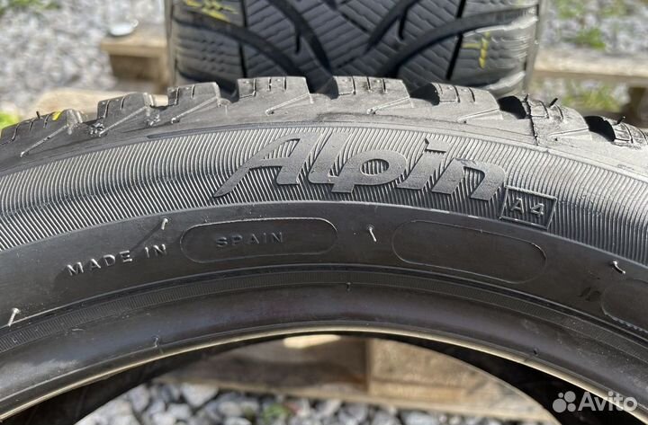 Michelin Alpin A4 225/45 R17