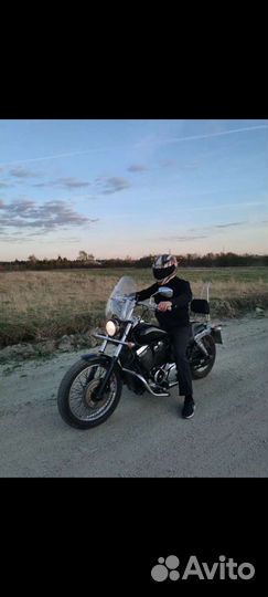 Мотоцикл Honda shadow slasher 400
