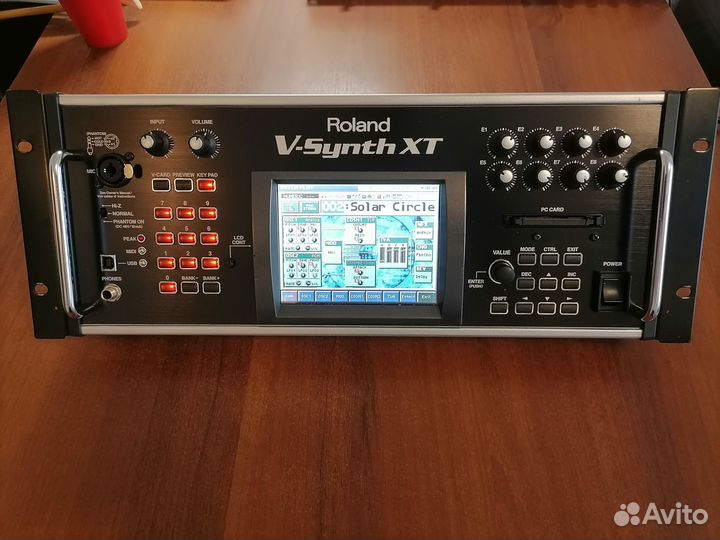 Roland V-Synth XT