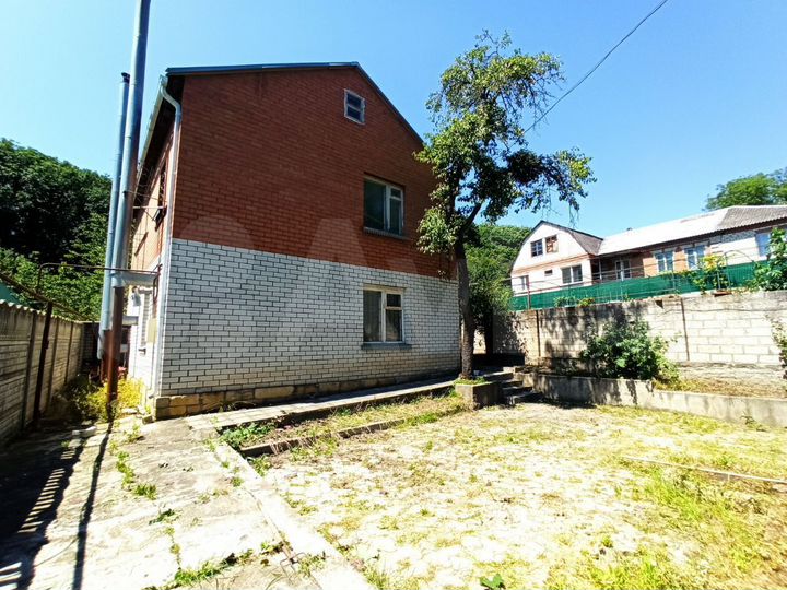 Дом 97,7 м² на участке 8 сот.