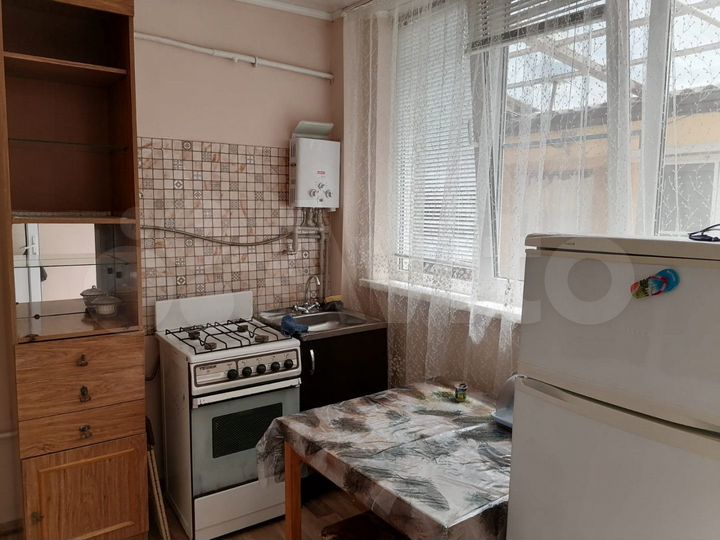 Дом 27 м² на участке 1 сот.