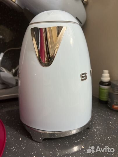 Smeg чайник 1.7 литра