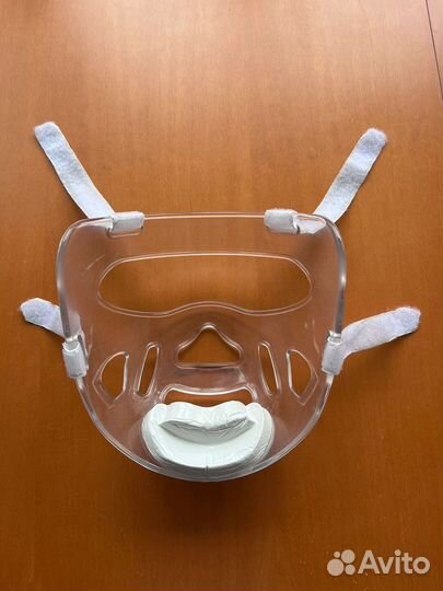 Защитная маска для лица