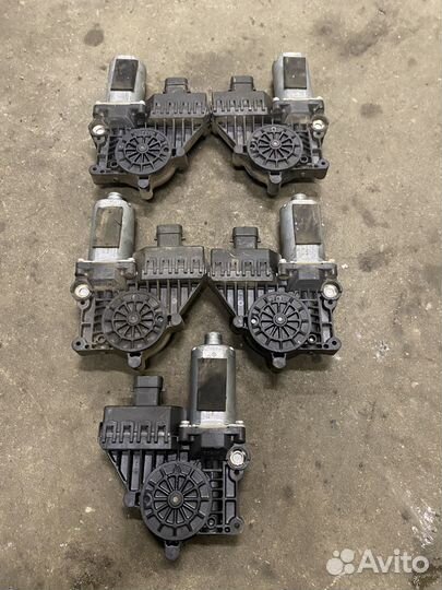 Моторчики стеклоподъемников Opel Astra H