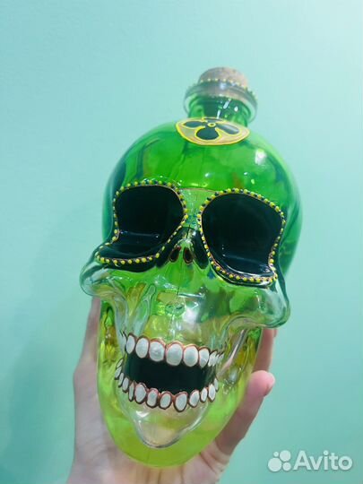 Бутылка череп зеленый в стиле Луи Витон 800 мл