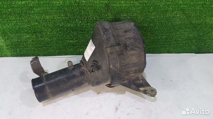 Корпус воздушного фильтра toyota Mark II X8 88-92