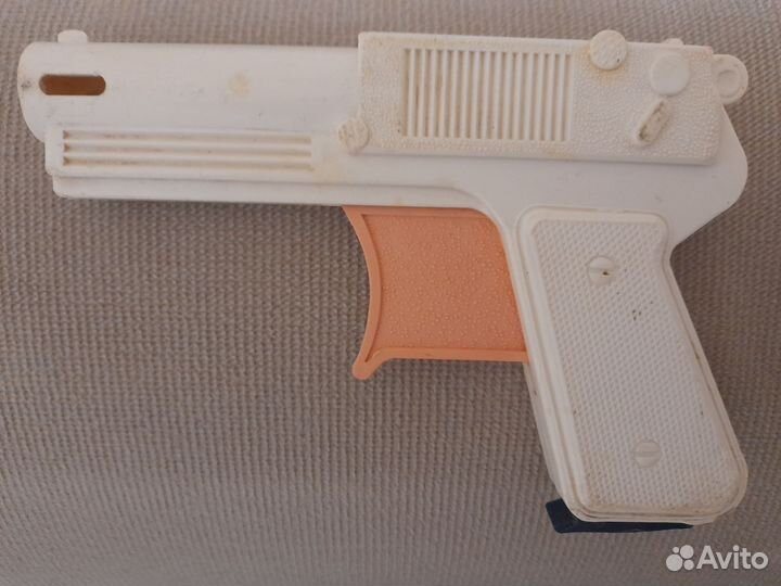 Детские игрушки пистолет СССР