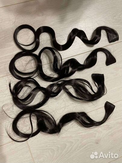 Искусственные волосы на заколке