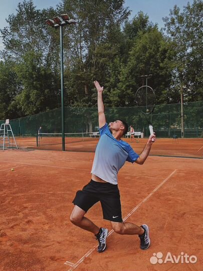 Тренер/спаринг партер по Теннису