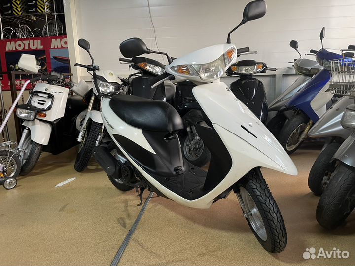 Мопед Suzuki Address V50 (CA44A)