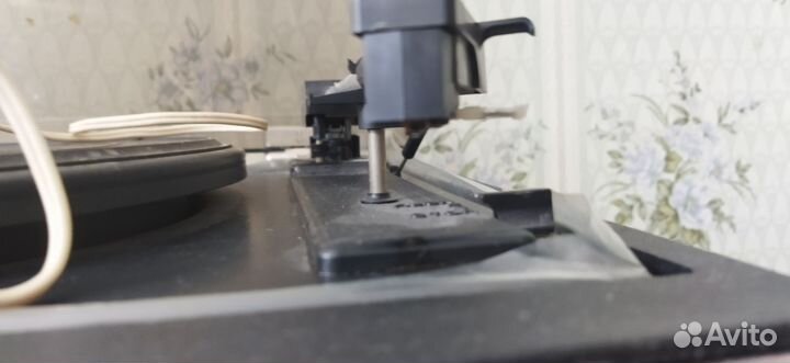 Проигрыватель винила без иглы