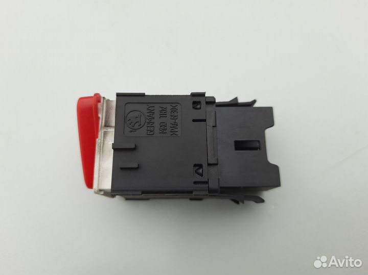 Кнопка аварийной сигнализации Skoda Fabia