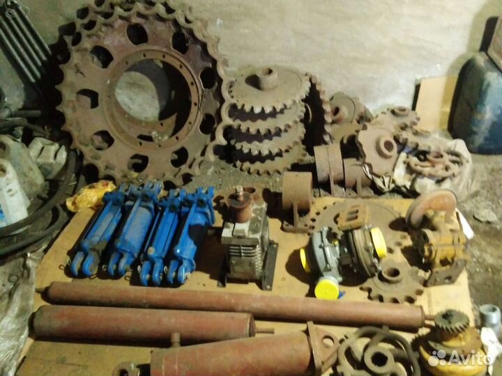 Запчасти на бортоукладочную машину бум