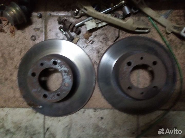 Продам диски тормозные классика жирные