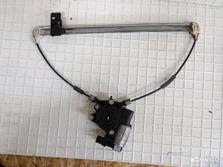 Стеклоподъемник задний левый Mazda 3 bk