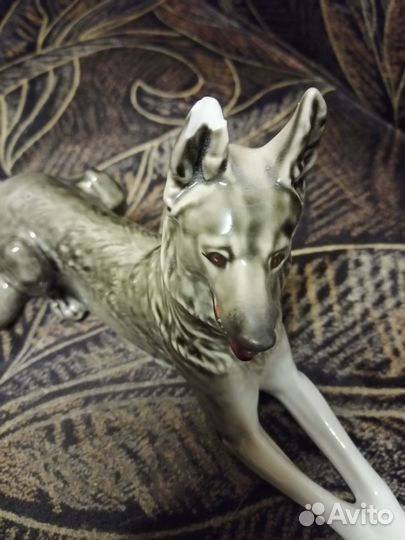 Фарфоровая статуэтка собака овчарка лфз