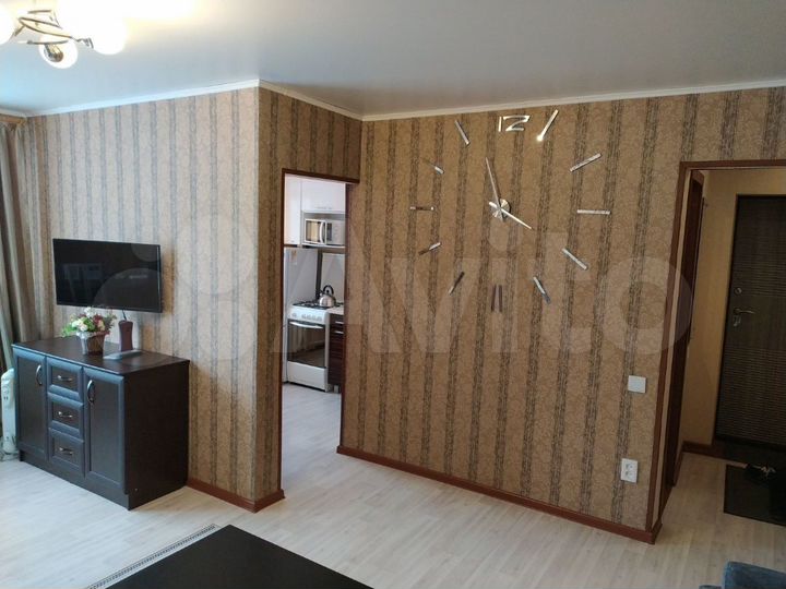 2-к. квартира, 55 м², 1/4 эт.