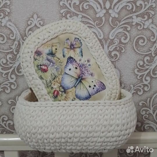 Вязаная корзина