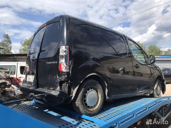 Авторазбор запчасти Peugeot Partner (2012г бензин)