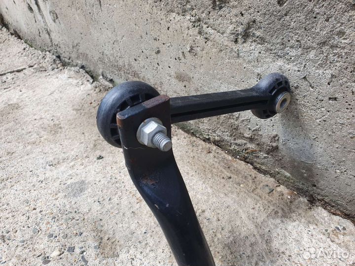 Стабилизатор передний для Audi A8