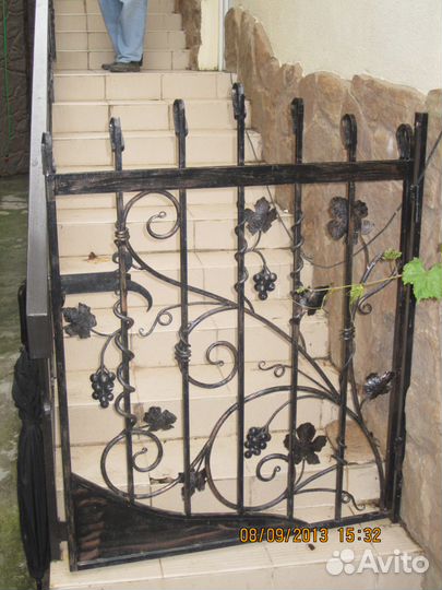 Кованые двери калитки