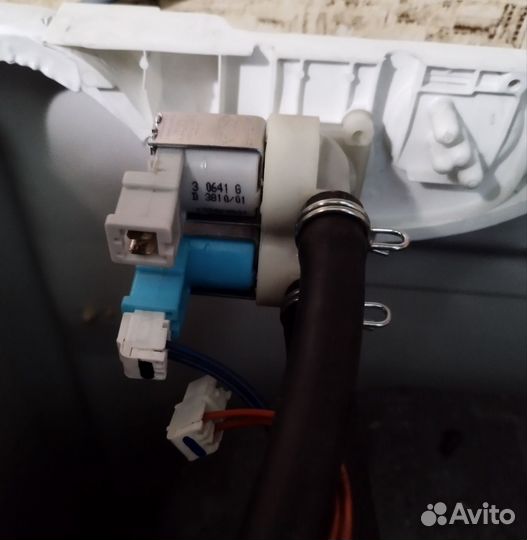 Заливные клапана стиральной машины Zanussi