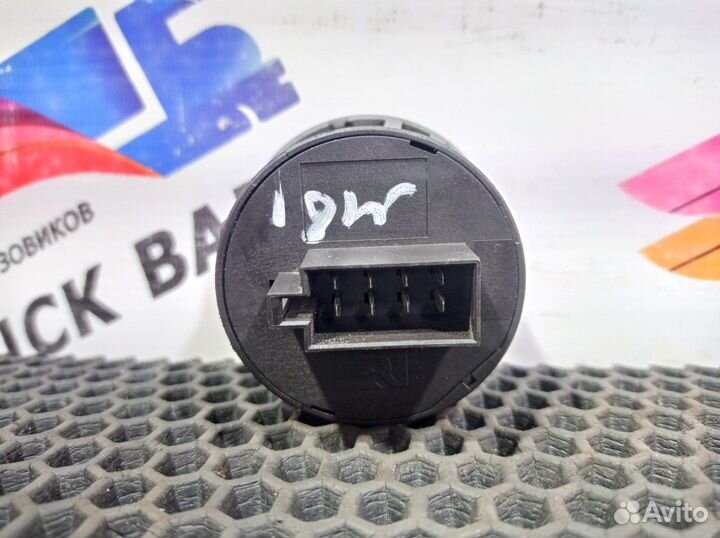 81255250193 Переключатель света фар Man TGA