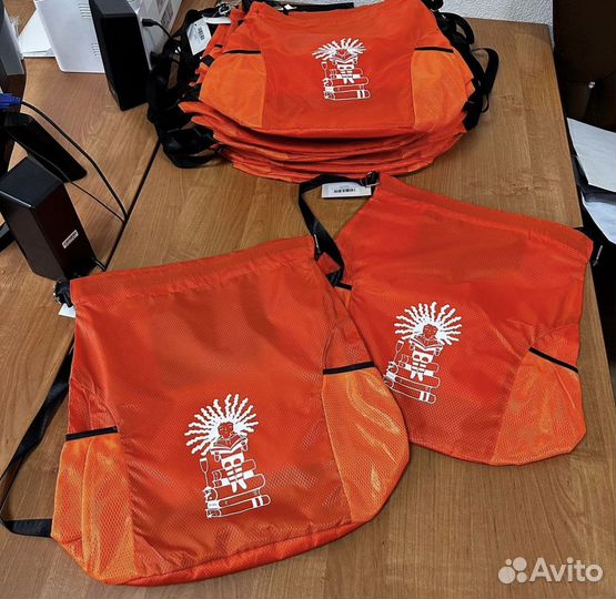 Брендирование одежды, печать логотипов, вышивка