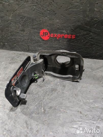 Лючок бензобака Bmw 5 E60 M54B30 2004