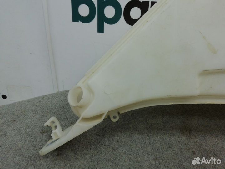 Бачок омывателя 61667241680 BMW